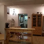 Reverans Homestay *