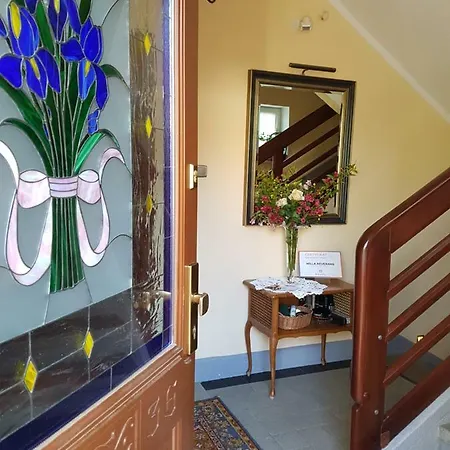 Reverans בית אירוח *