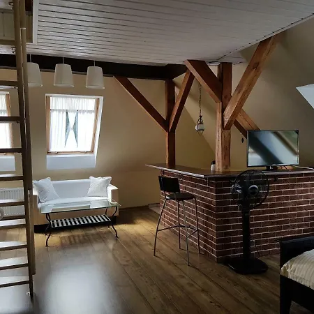 Reverans 홈스테이 *