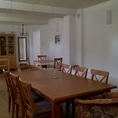 Reverans בית אירוח *