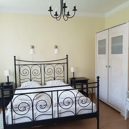 בית אירוח Reverans