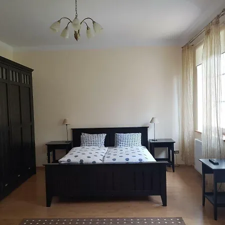 Reverans בית אירוח